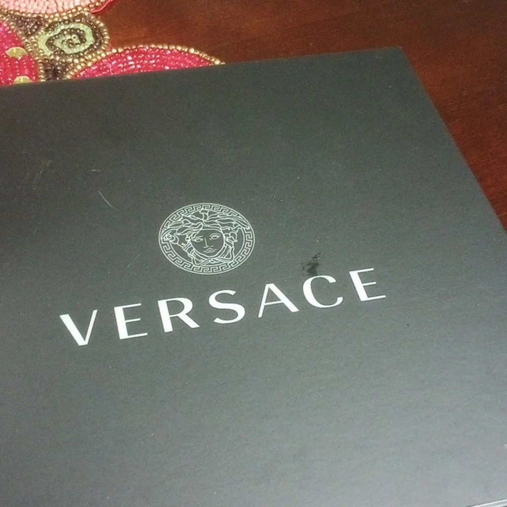 Versace Gift Box with Tissue Paper - Picture 9 of 14